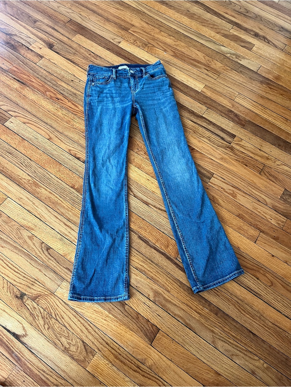 Shyanne Women's Blue Skinny Jeans with Stitched Back Pocket